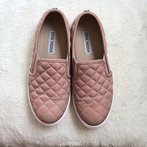 Steve Madden ECENTRCQ slip on Sneakers in Pink
